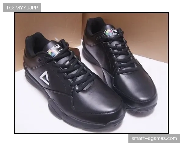 足球比赛中球鞋规定及裁判检查的关键标准解析